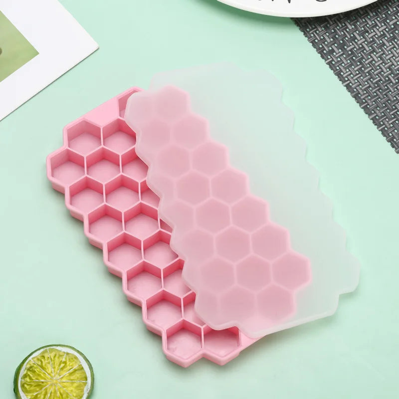 Ice Block Mold Honeycomb Silicone Ice Block Ice Tray Mould Reusable Food Grade Ice Maker with Lids for Summer Juice Wine