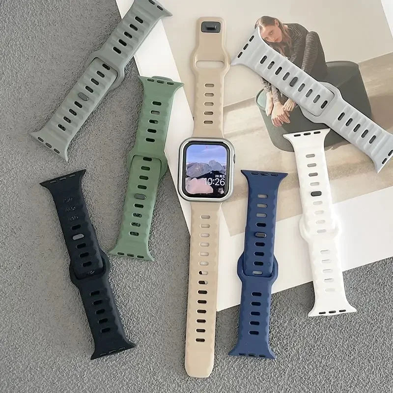 Silicone Band for Apple Watch 49mm 45mm 44mm 41mm 40mm 42mm 38mm Sports Bracelet Correa IWatch Ultra Series 9 8 7 6 5 3 SE Strap