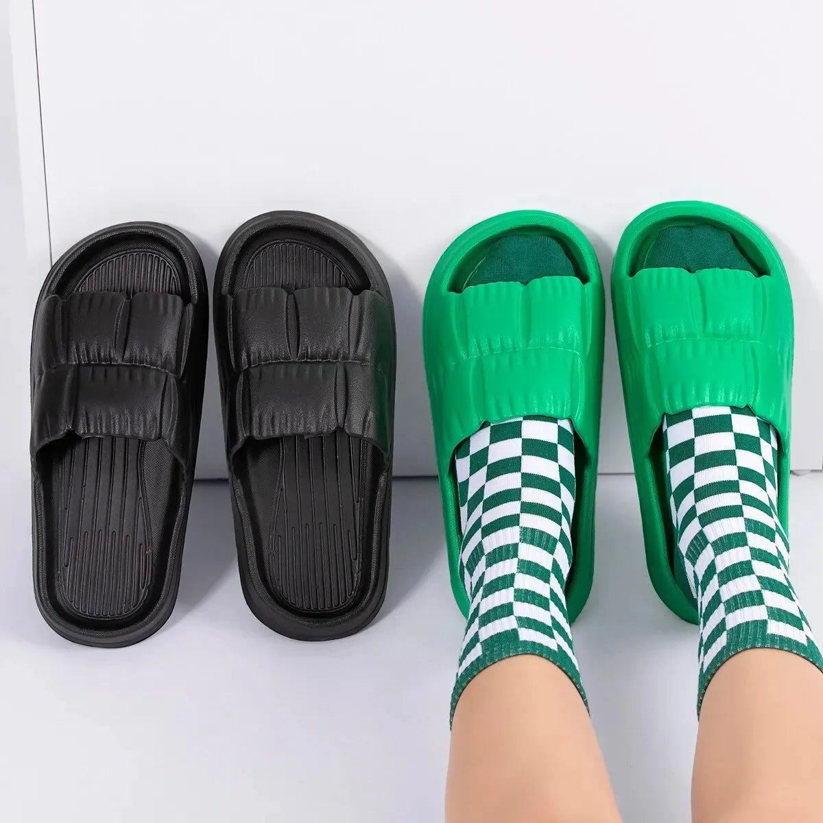 Fashion Summer Concise Couple Non-slip Soft Slides Lithe Cosy Sandals Men Women Casual Slippers Ladies' Home Shoes Flip Flops
